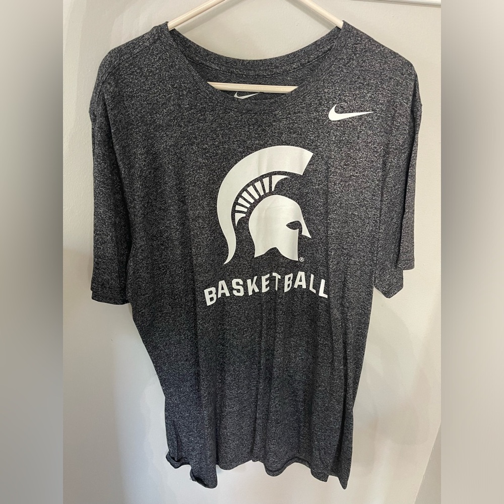 NWT Michigan State Basketball T-Shirt